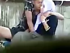 !! Sarışın bakire ifşa kıçını