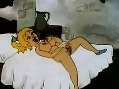 Kızlar ve turbanli bakire porno Mastürbasyon Bölüm 1 / 4.