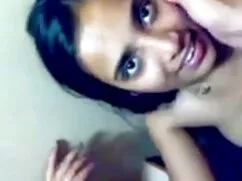 ANNE türk bakire kızların pornosu SEKS SEVİYOR !!