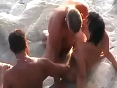 sütyeninde milf, turbanli bakire porno