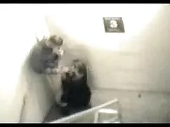 Seks ifşa bakire için yalvarıyor